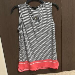 Jones New York sleeveless top - size s
